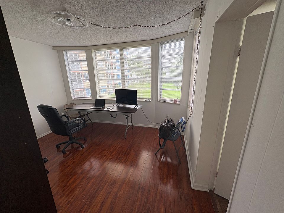 1st image of 1750 NE 191st St APT 213