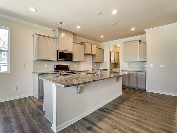 Photo representation of the Crosby plan. Colors, finishes and options will vary.