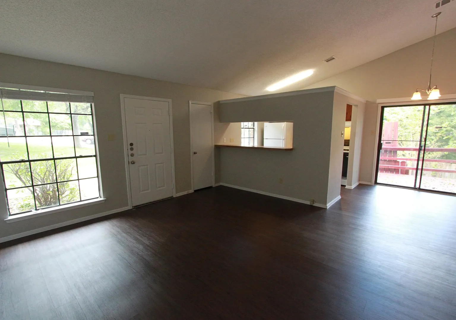 11603 Poplar Cv — Photo 1