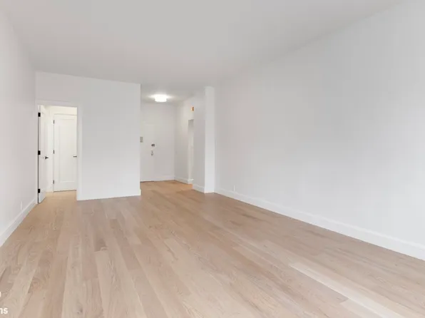 405 East 63rd Street image 3 of 9