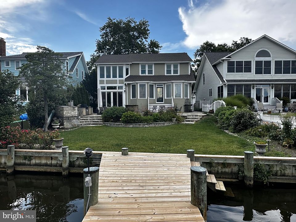 2nd image of 607 Creek View Ave