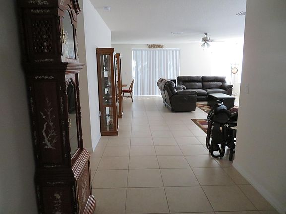 4th image of 5122 Grassy Knoll Dr
