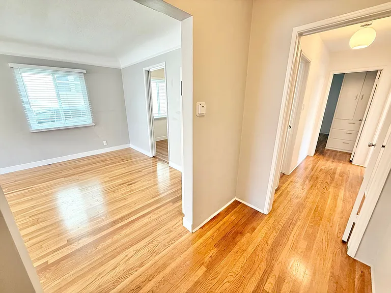 106 Mira Mar Ave — Photo 7