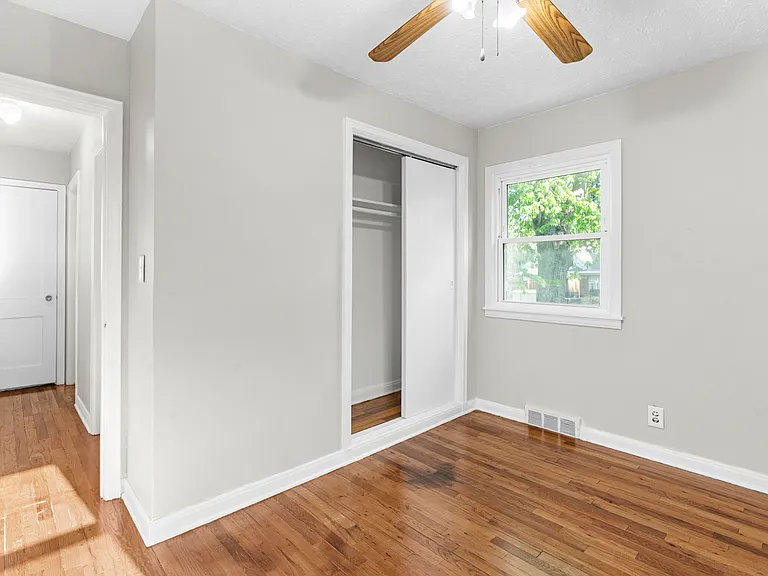 3927 Gold St — Photo 9