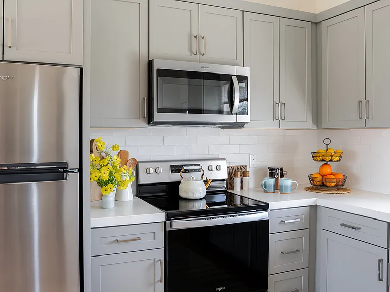 7410 Skyline Dr — Photo 5