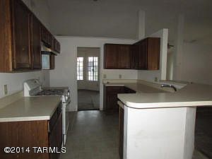 3rd image of 1491 W Olvera Dr