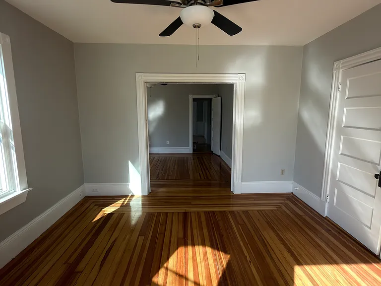20-22 Florence St #2 — Photo 2