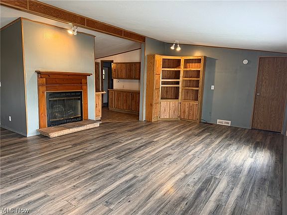 2nd image of 408 Compass Cir SE