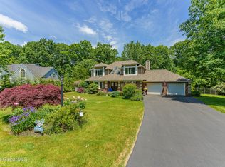 55 Timberwick Dr, Halfmoon, NY 12065
