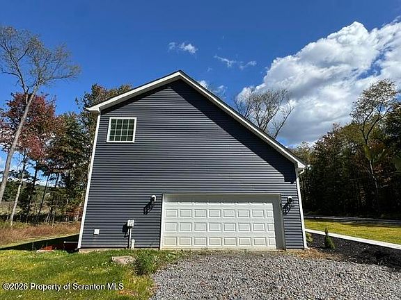 4th image of 1139 Jamie Dr