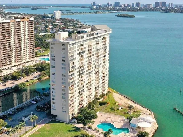 11111 Biscayne Blvd, Miami, FL