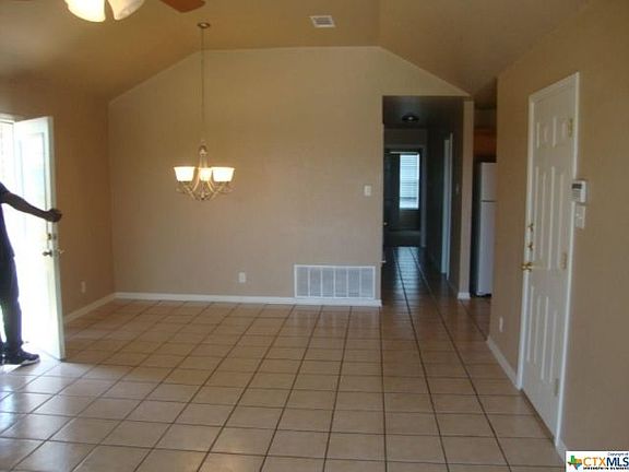 4th image of 4601 Sunflower Dr APT A
