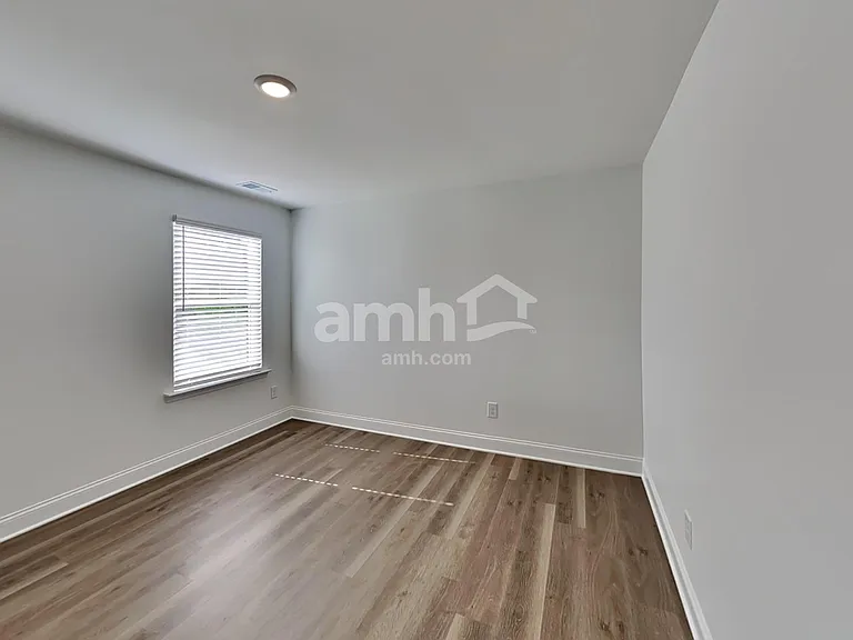 1025 Highland Walk — Photo 23