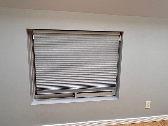 4th image of 1043 S Grand Ave APT 8