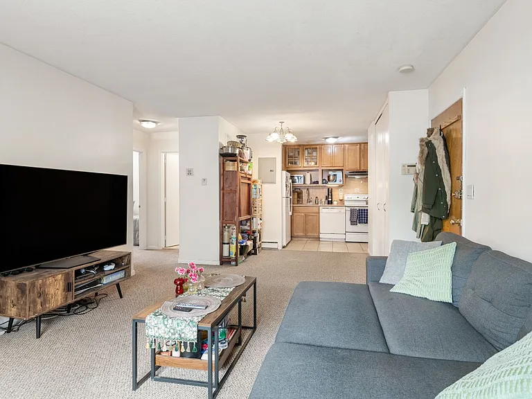 2 Larose Pl #10 — Photo 10