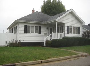 880 Walnut Rd, La Salle, IL 61301