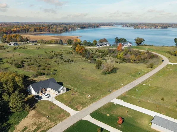 105 Bloomfield Blvd, Brooklyn, MI 49230