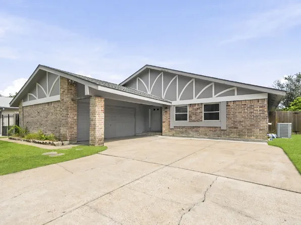 830 Seacliff Dr, Houston, TX 77062