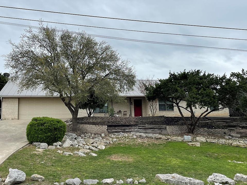 1st image of 230 NW Hills Dr