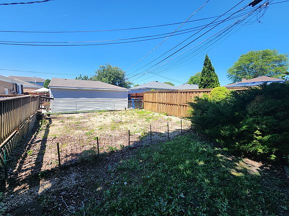 5th image of 4410 W 81st Pl