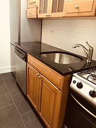 Rented by Metropolis Real Estate of Manhattan