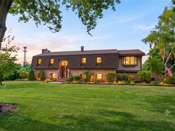 4938 Steuben Rd, Nazareth, PA 18064
