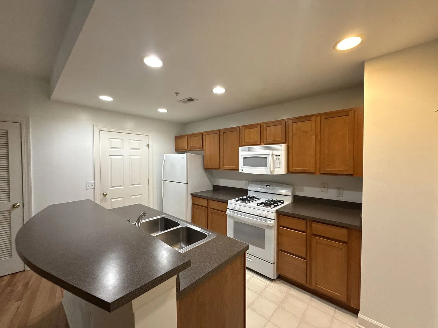 T.R. Lawing Property — Photo 3