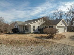 1936 Abiff Rd, Burns, TN 37029
