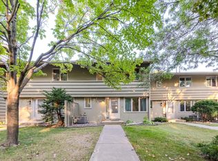 285 Windsor Ln, New Brighton, MN 55112