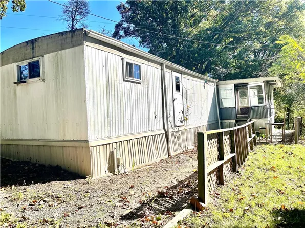 2140 Toy Rd, Kittanning, PA 16201