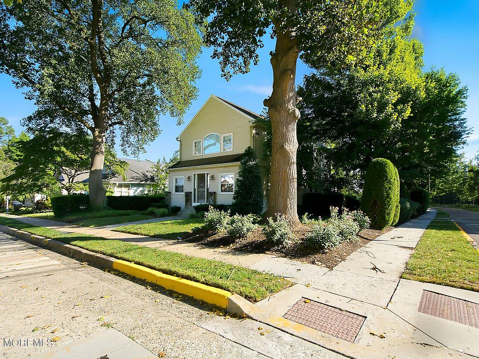 1st image of 245 Cedarcroft Avenue
