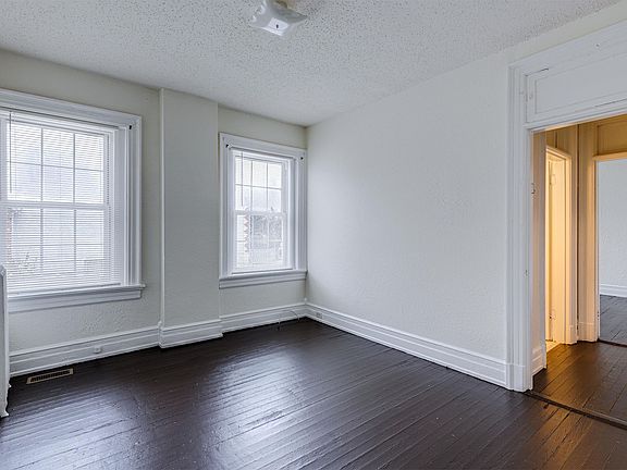 5th image of 2819 Barton Ave #A
