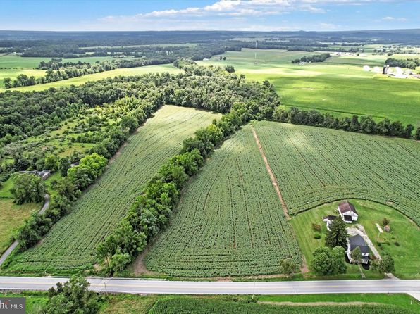 2 E Berlin Rd #1465, New Oxford, PA 17350