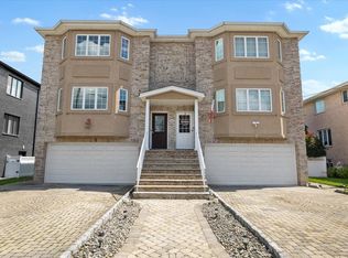 436A 1st St, Palisades Park, NJ 07650