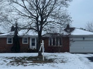 25 Louise Dr, Latham, NY 12110