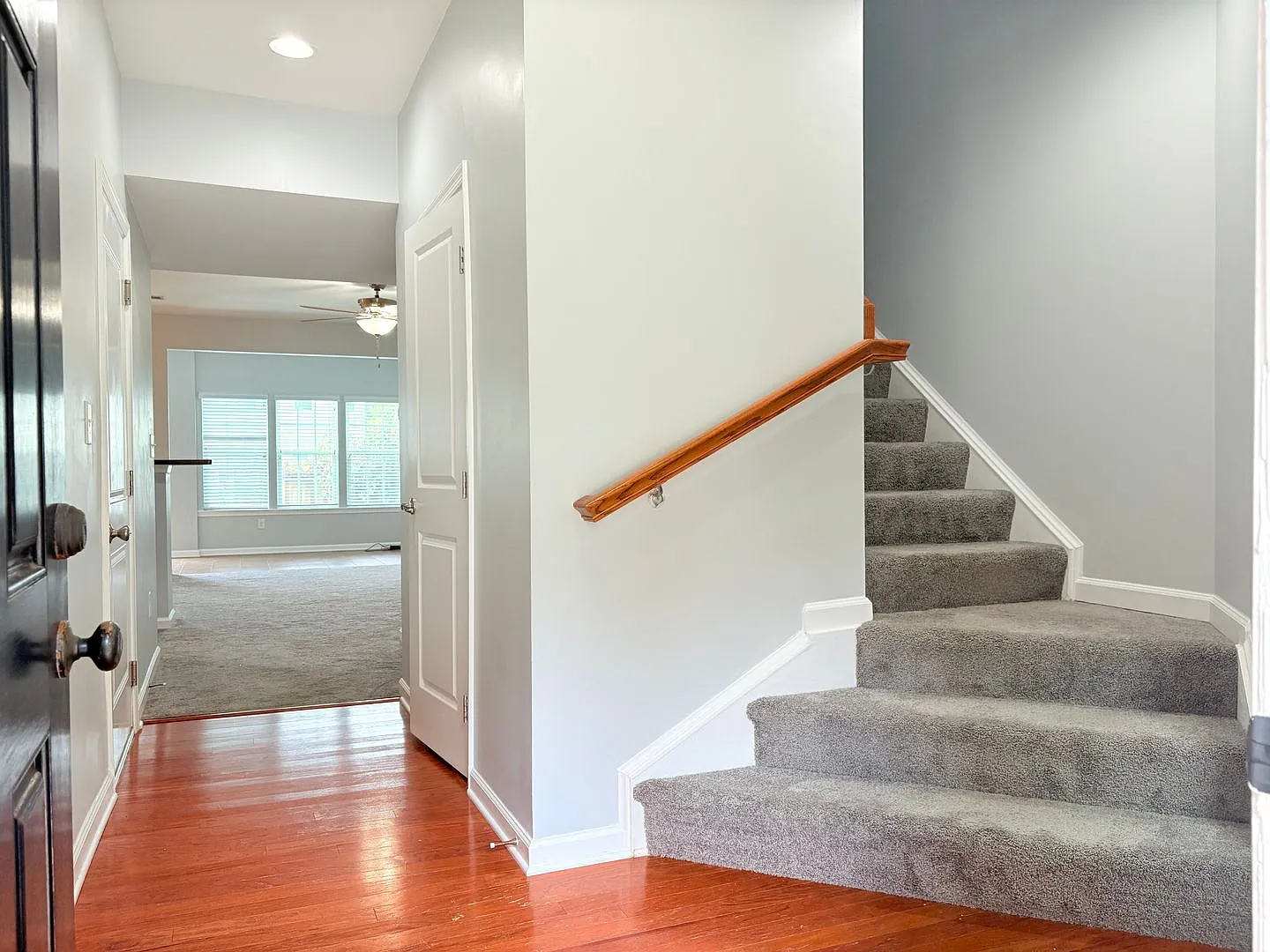 104 Riva Court — Photo 2