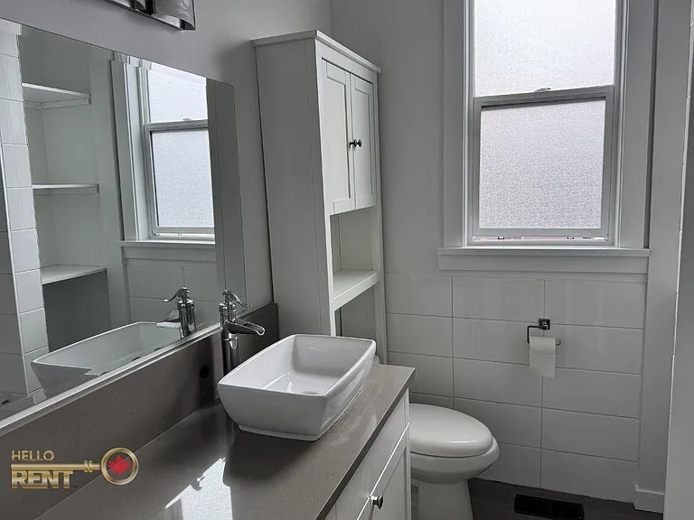 130 Lonsdale Ave #101 — Photo 10