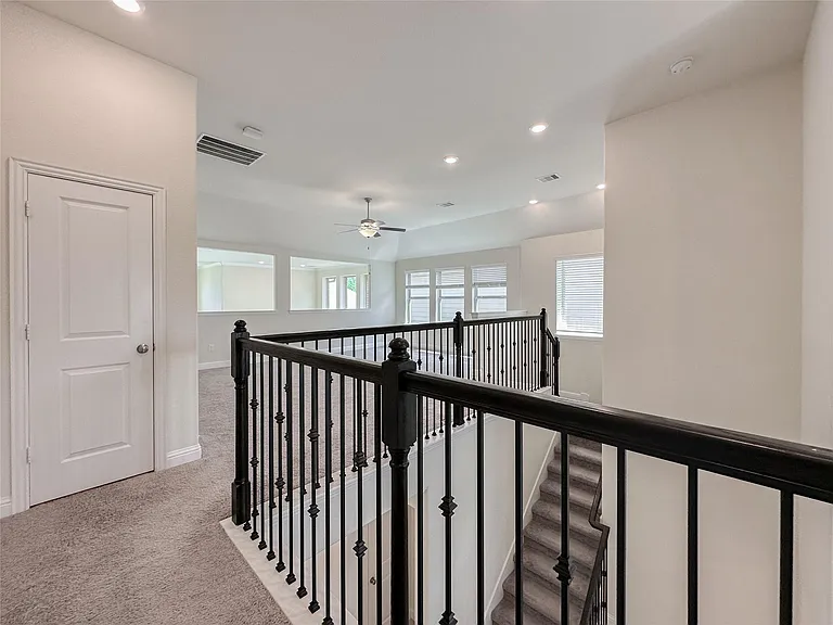 6710 Gallinas Way — Photo 23