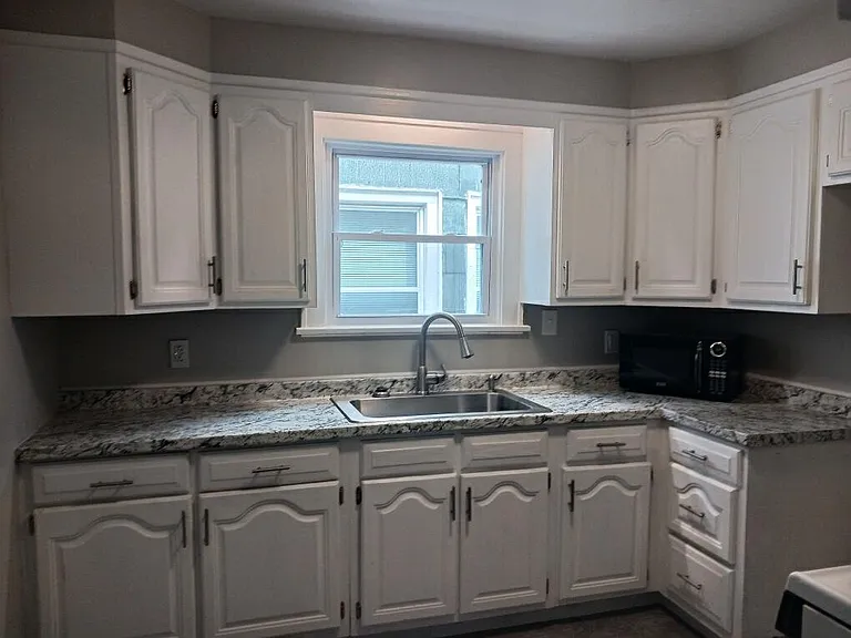 59 Parkwood Ave #1 — Photo 3
