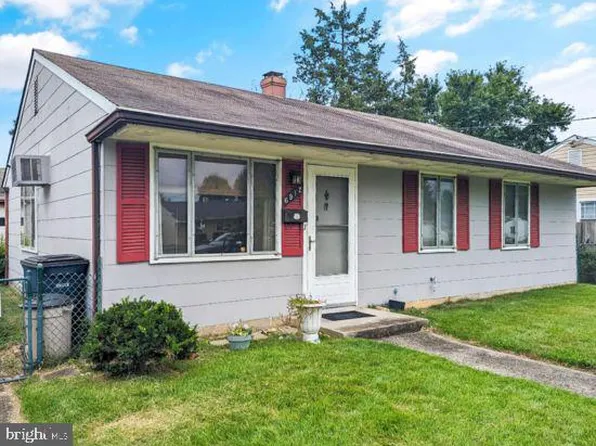 6912 Leyte Dr, Oxon Hill, MD 20745