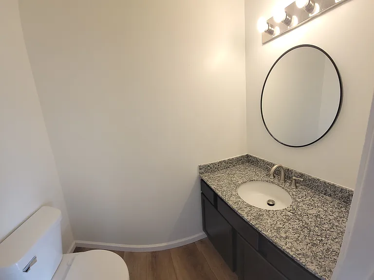 1901 Nancy Ct #7 — Photo 6