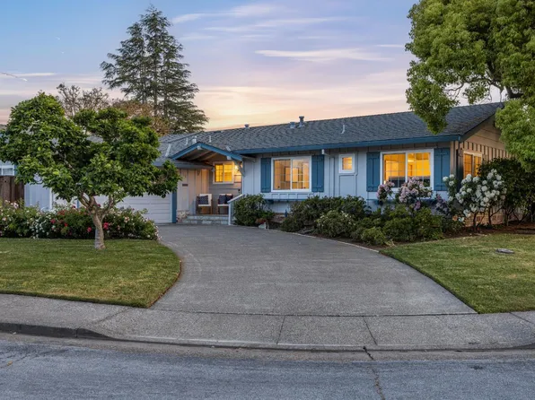 22 Laurie Court, Novato, CA 94947