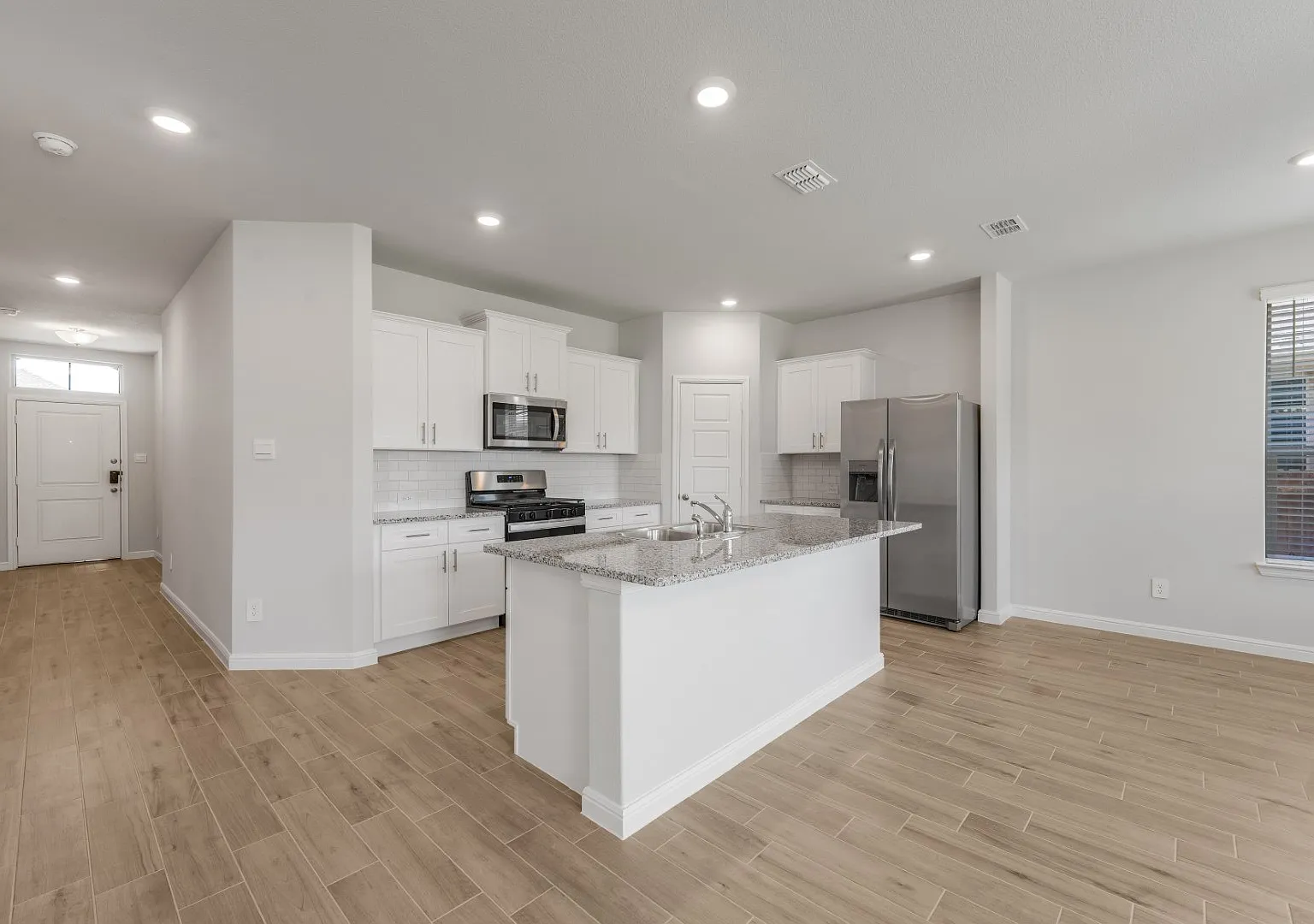 1219 Rockwater Drive — Photo 4