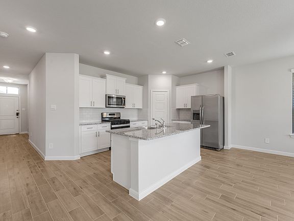4th image of 1219 Rockwater Dr