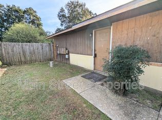 8160 Stonebrook Dr APT C, Pensacola, FL 32514