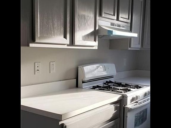 4th image of 17 Delia Ct #2