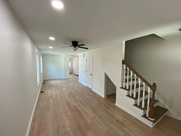 324 Harding St #B — Photo 2