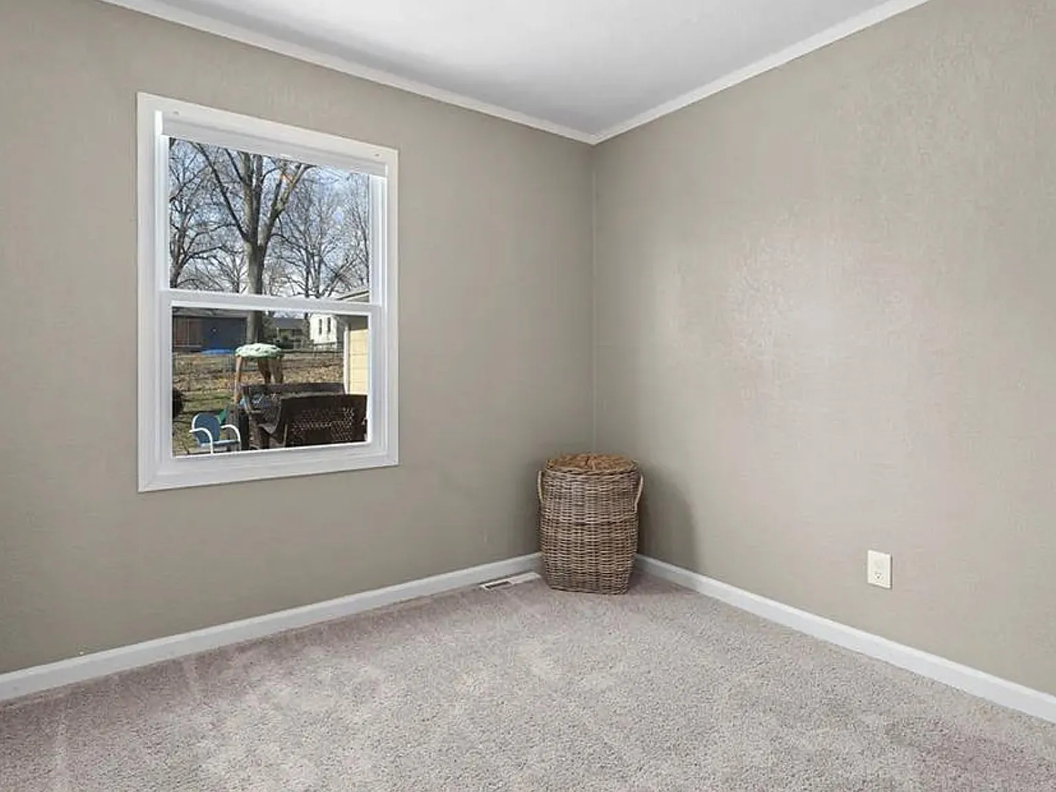 3 bed, 1512 sqft, $2,200 — Photo 4