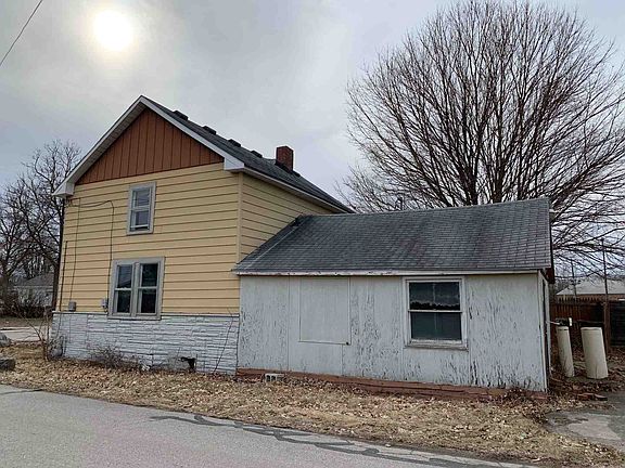 2nd image of 14400 W Hazel St