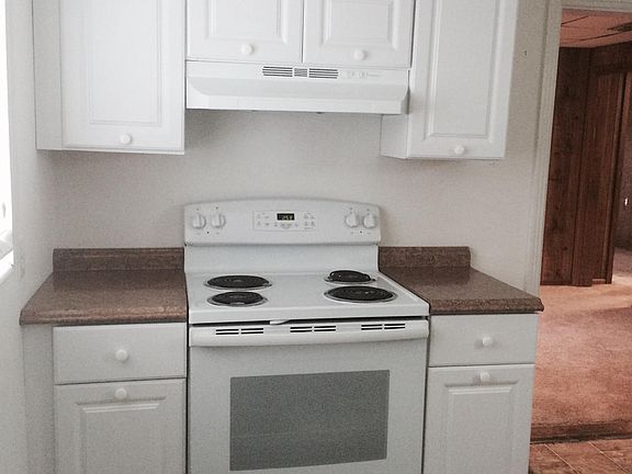 3rd image of 37212 Meridian Ave